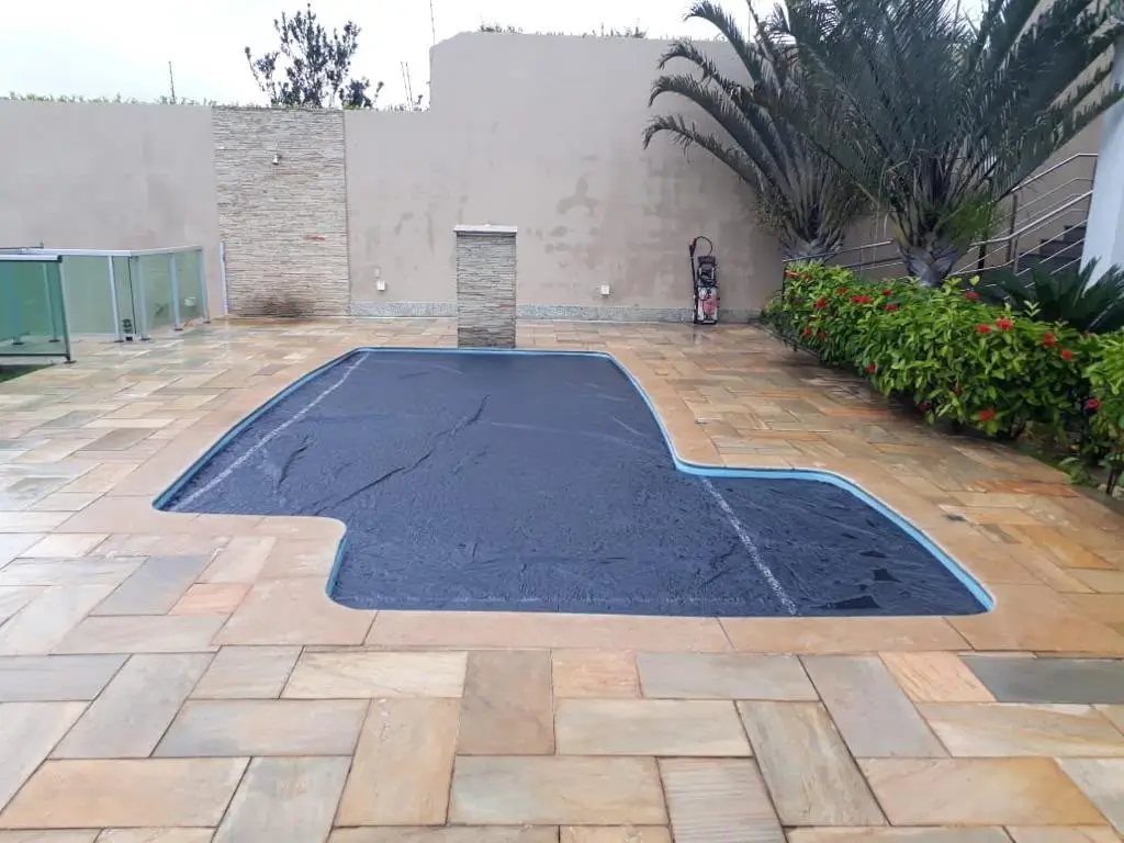 Como tirar o molde da sua piscina em poucos minutos